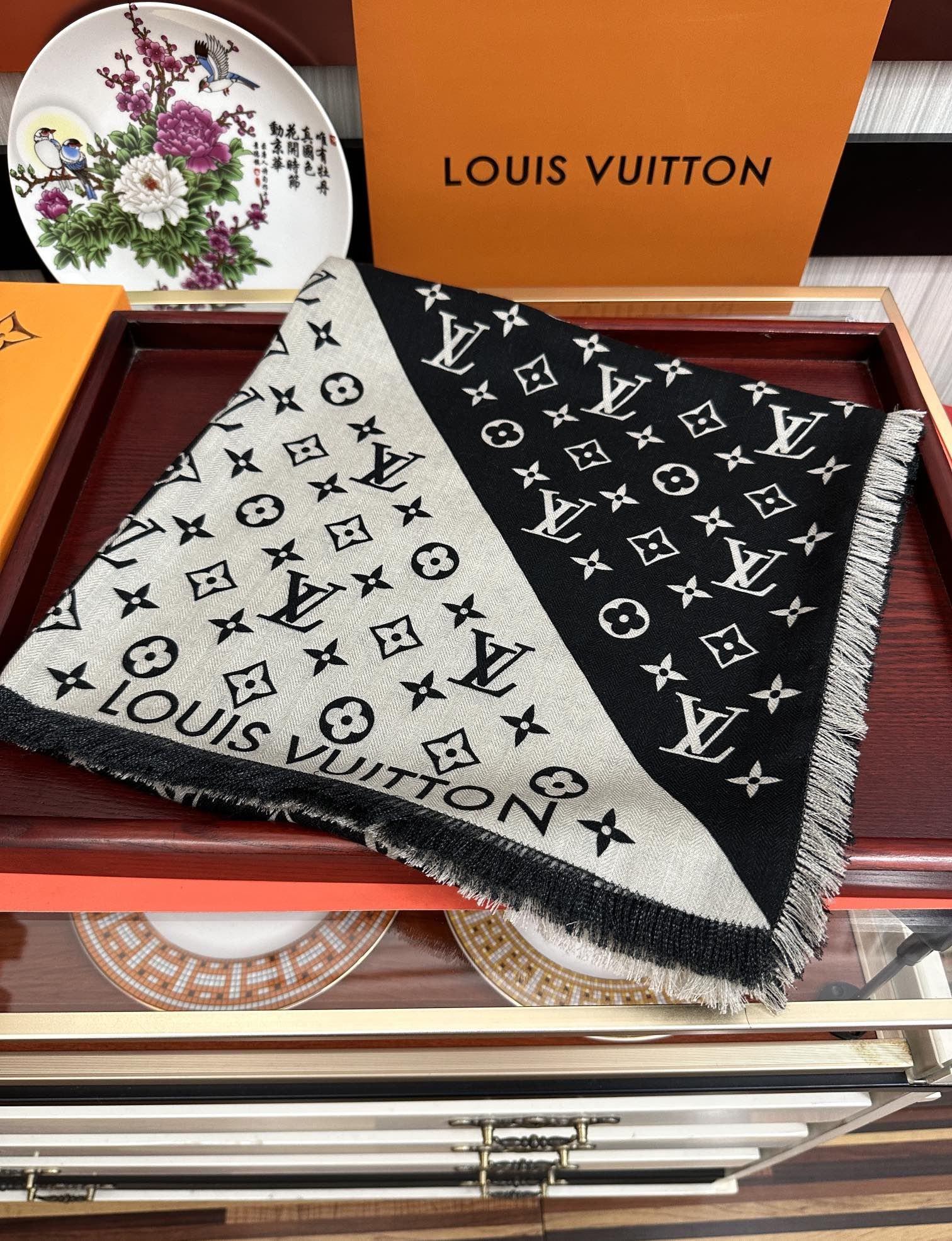 Louis Vuitton Scarf